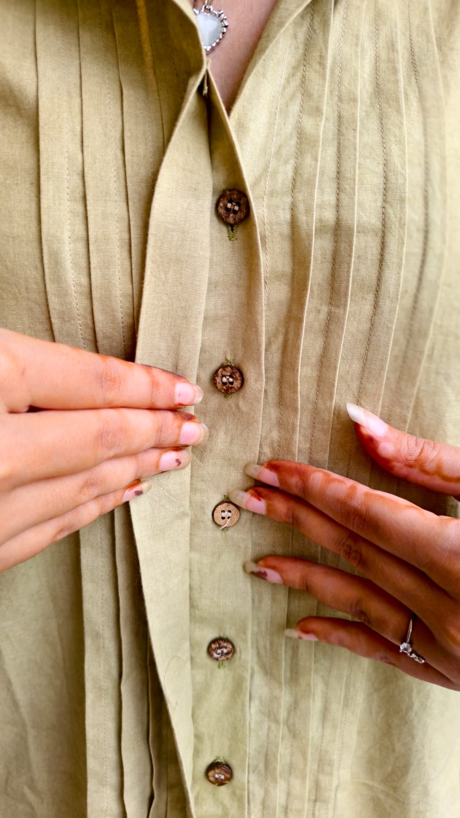 The Sacred Bloom : Dargah Rose Pleated Cotton Shirt 'Rooh-e-Gul" - Image 4